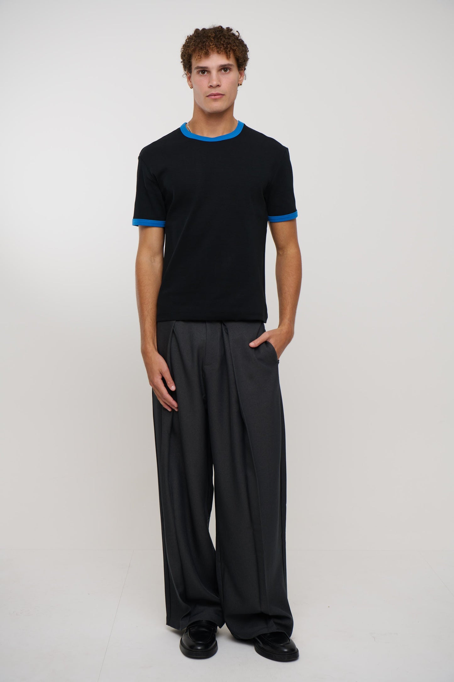 Charlie Ringer Tee Black