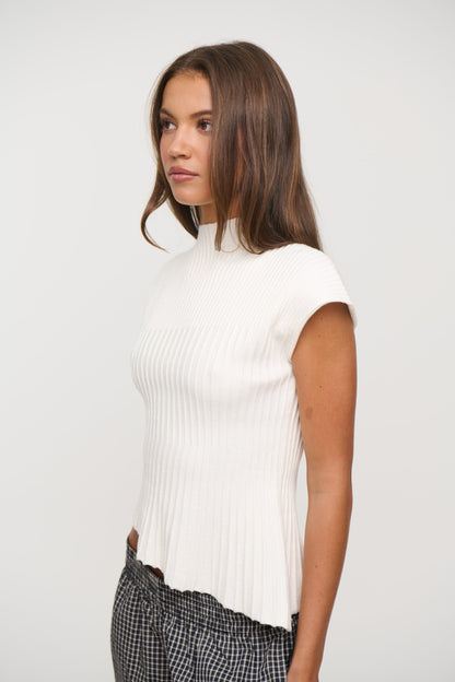 Amira Top White