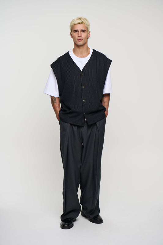 Cassius Knitted Vest Black