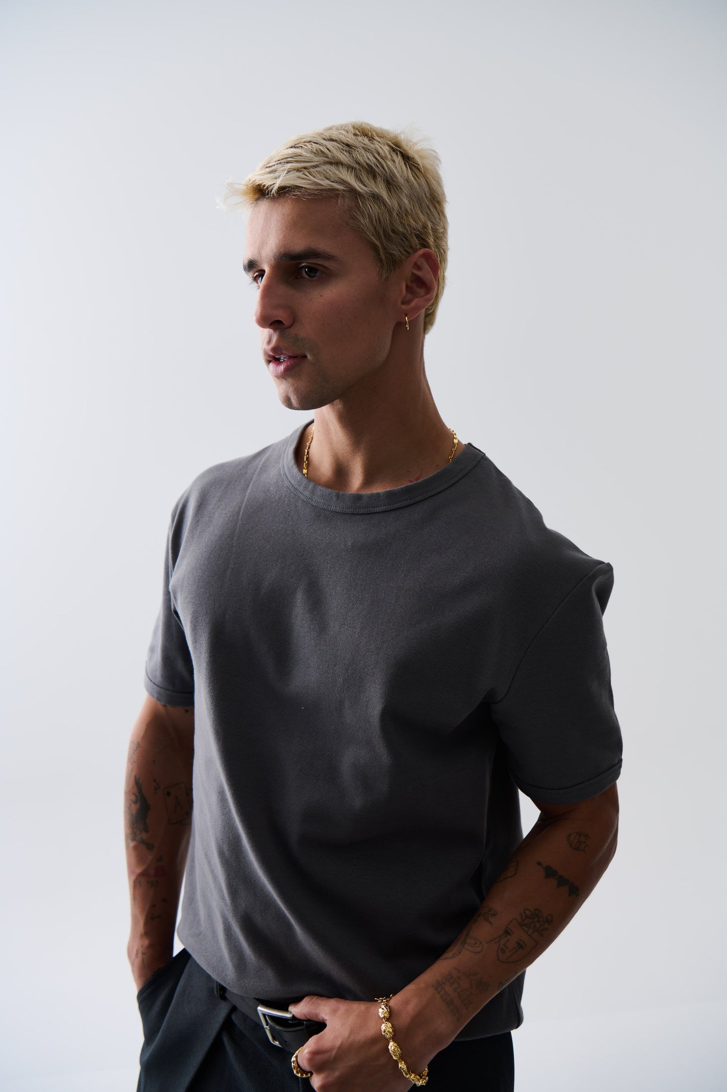 Charlie Ringer Tee Plain Charcoal
