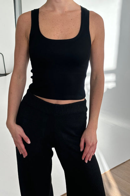 Laura Fitted Tank Black