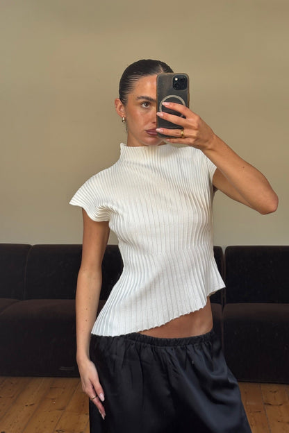 Amira Top White